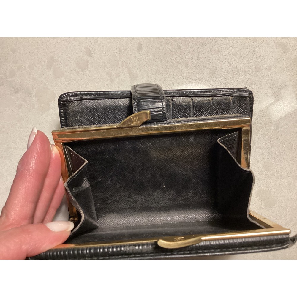 Louis Vuitton Epi Leather Bifold Wallet Coin Purse Black - Picture 4 of 16